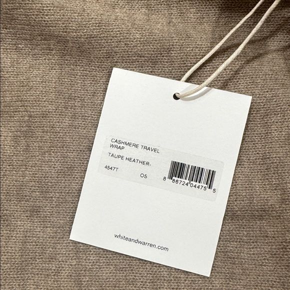 White + Warren Cashmere Travel Wrap - Picture 4 of 5